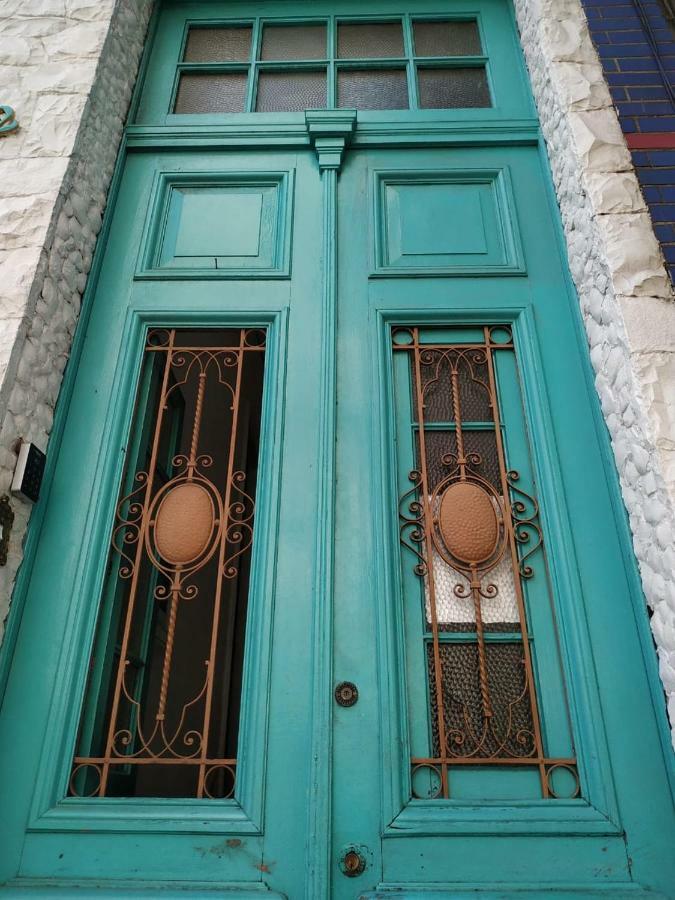 Hospedaria Cult House 246 *